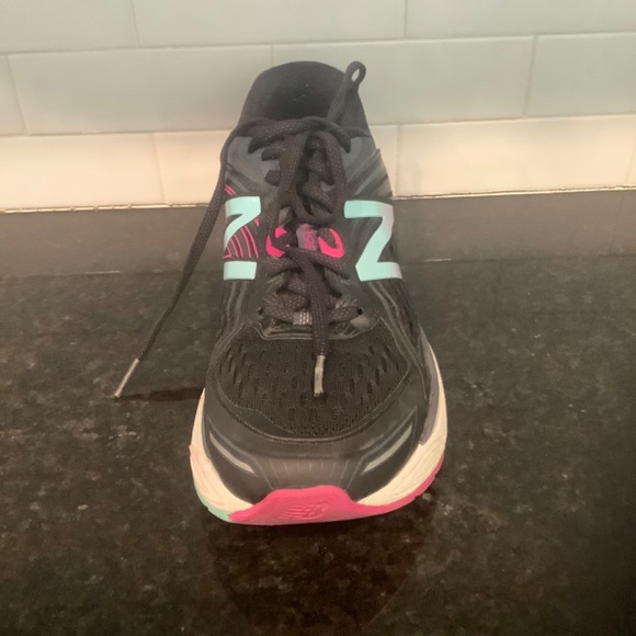 860v8 Black/Poisonberry Shoes ASYM Counter Size 9 - Picture 9 of 12